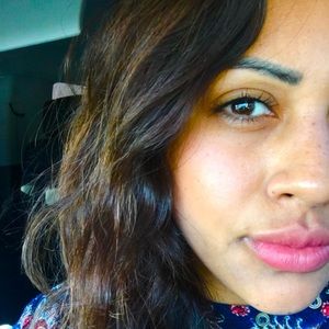 Meet your Posher, Yesica